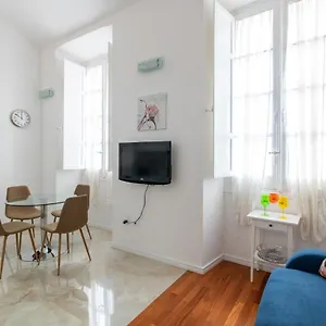 Hc Claudia Apartament