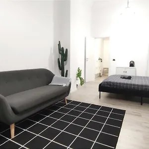 Appartamento Via Verdi 14, Cagliari