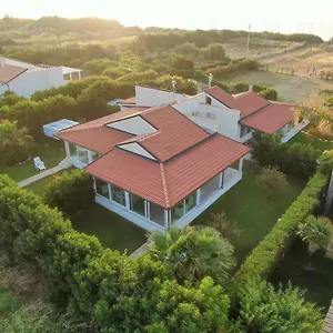 casa-vacanze-villa-letizia.sicilyhotelsitaly.net/